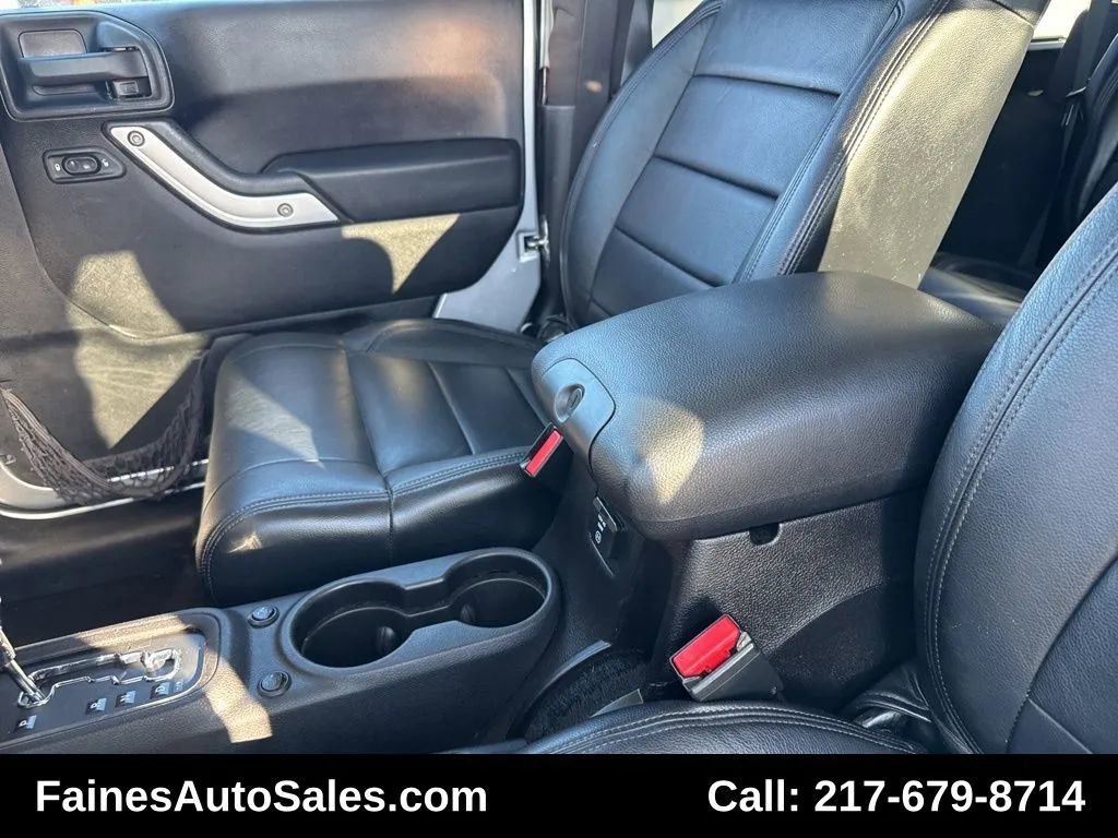 Used 2012 Jeep Wrangler Sahara w/ Dual Top Group image 49