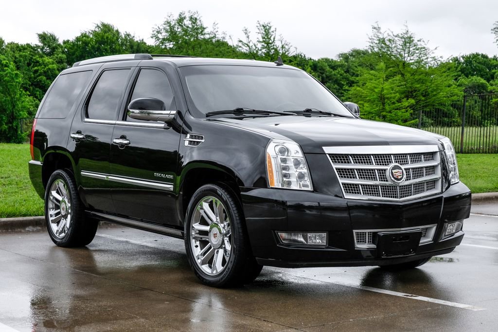 Used 2013 Cadillac Escalade Platinum AWD/4WD image 9
