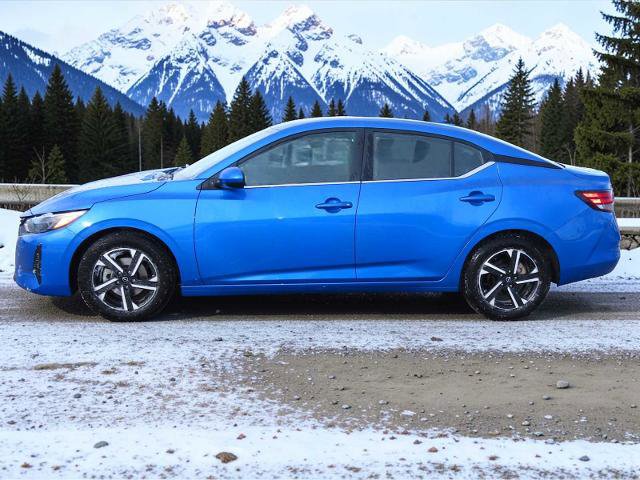 Used 2024 Nissan Sentra SV image 3