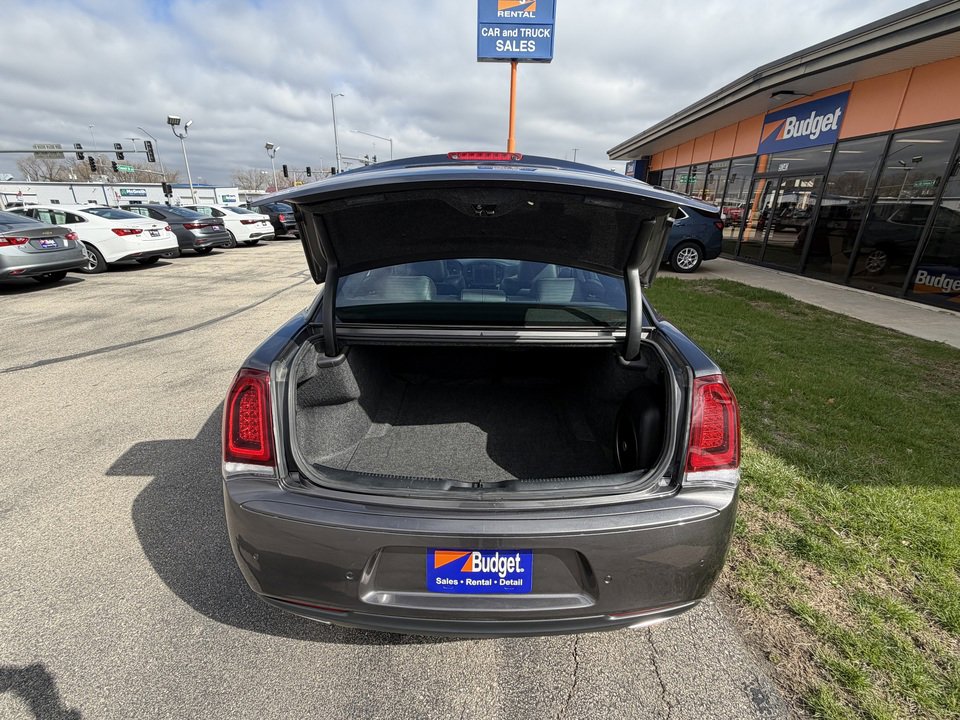 Used 2023 Chrysler 300 S w/ Comfort Group image 5