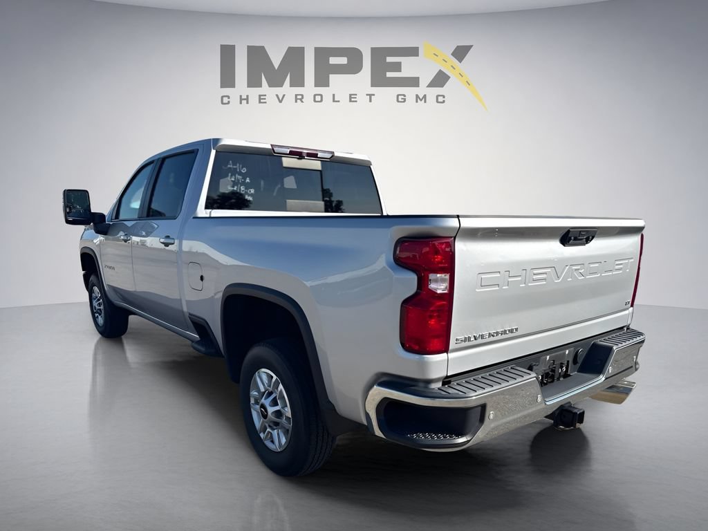 Used 2023 Chevrolet Silverado 2500 LT w/ Convenience Package RWD image 3
