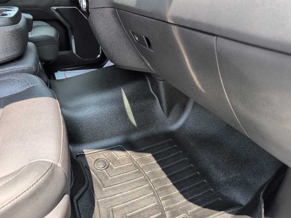 Used 2024 GMC Sierra 1500 SLT image 13