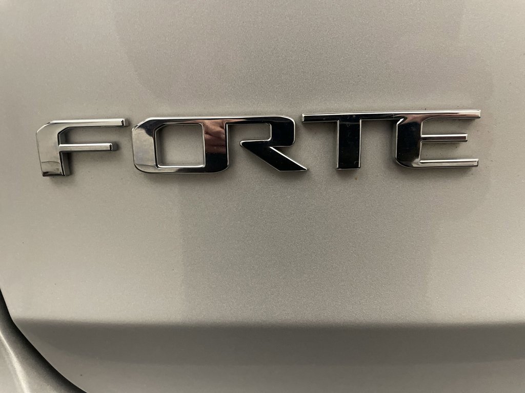 Used 2017 Kia Forte LX image 20