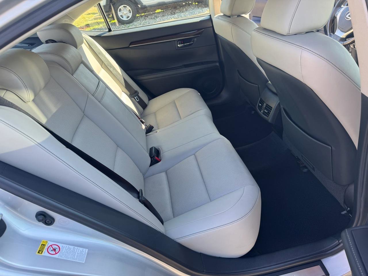 Used 2014 Lexus ES 350 w/ Premium Package image 23