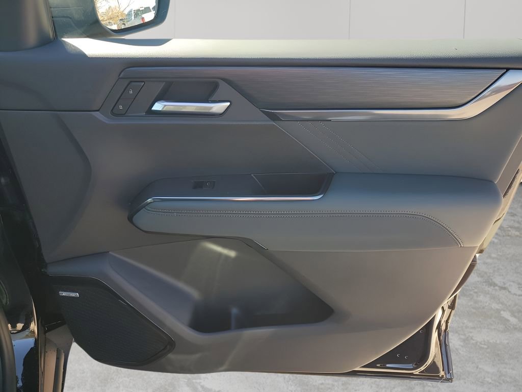 New 2026 GMC Acadia AT4 w/ Luxury Package image 13