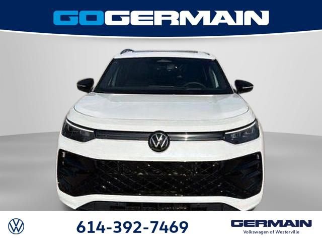 New 2026 Volkswagen Tiguan SE R-Line AWD/4WD image 3