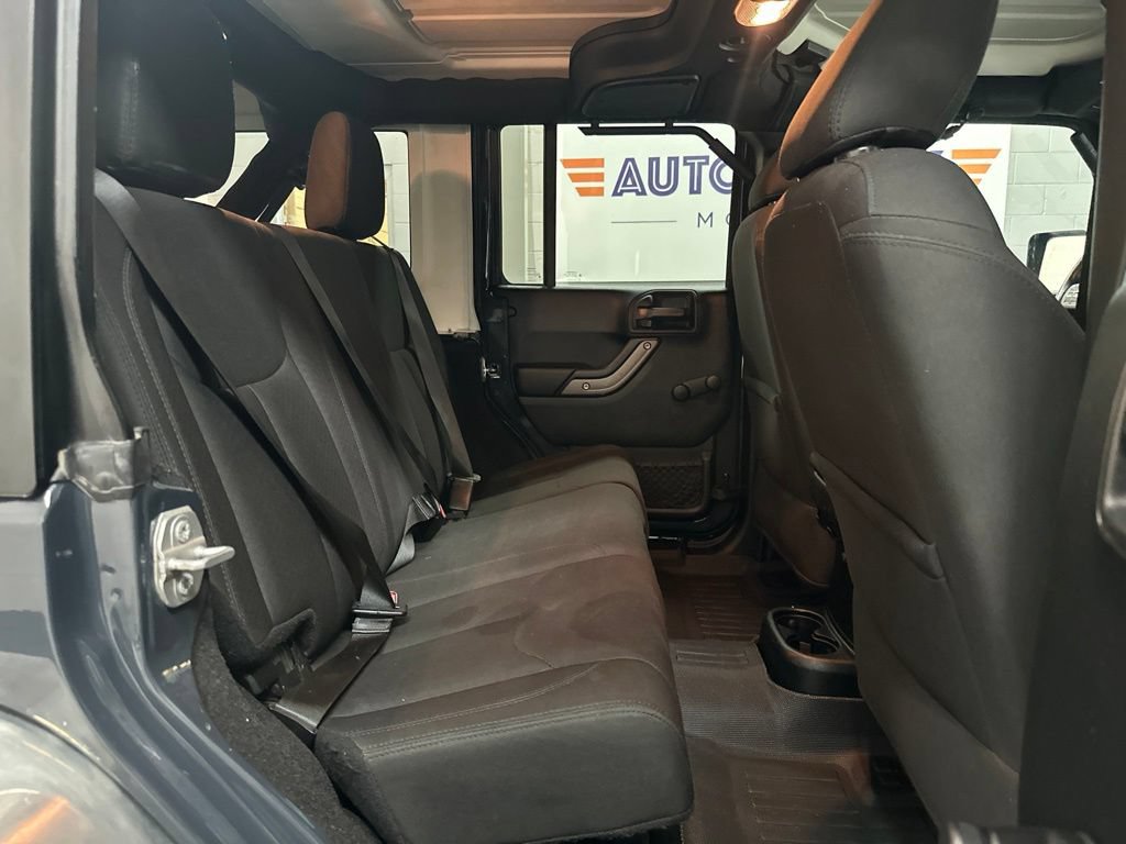 Used 2018 Jeep Wrangler Unlimited Sport AWD/4WD image 22