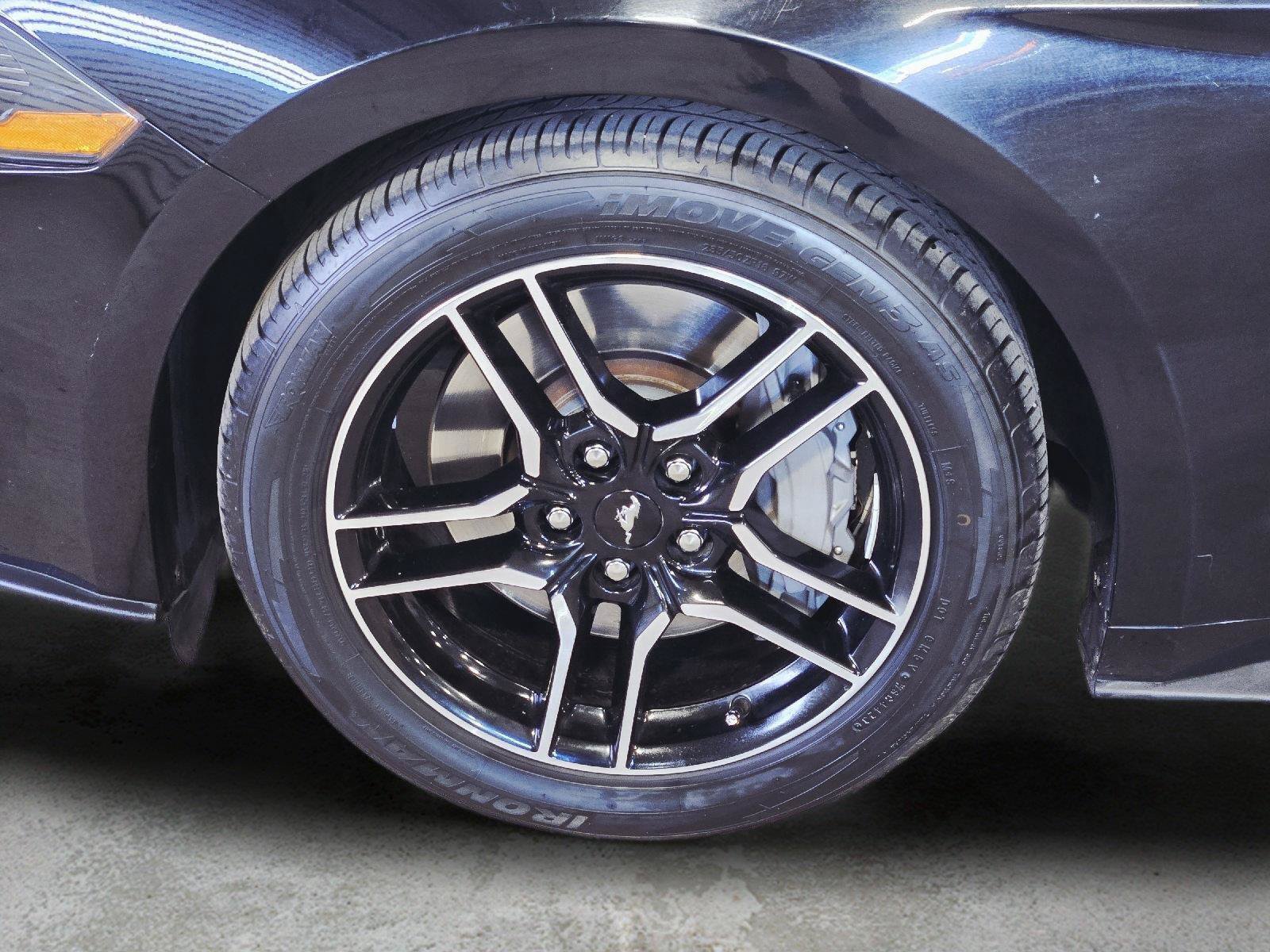 Used 2021 Ford Mustang GT RWD image 9