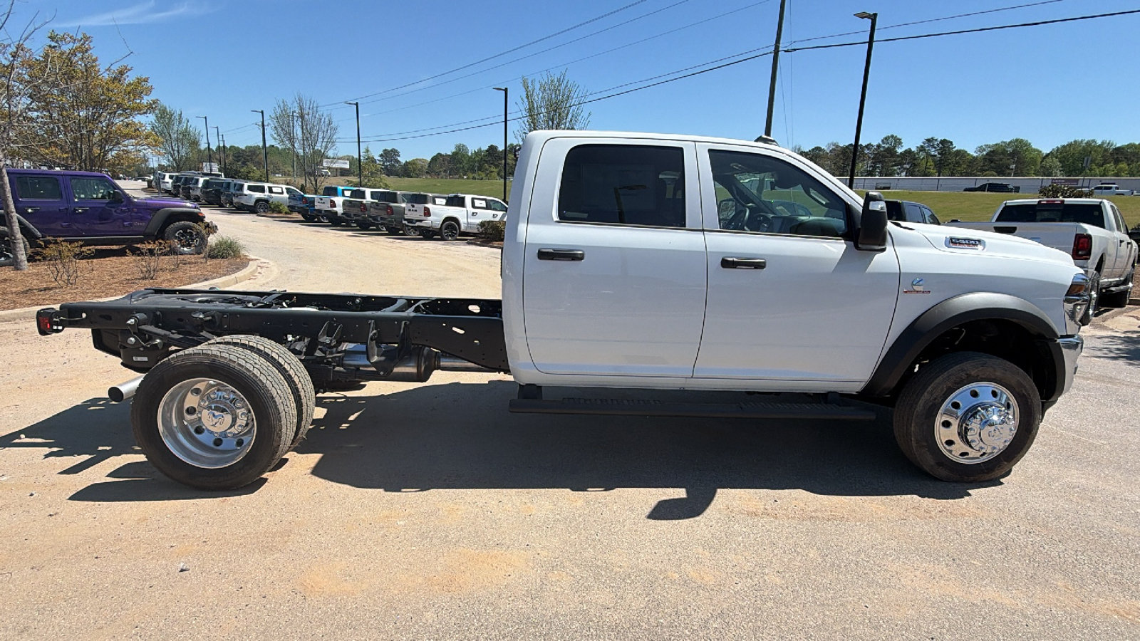 New 2026 RAM 5500 Tradesman w/ Chrome Appearance Group AWD/4WD image 7
