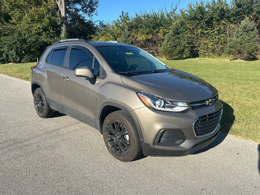 Used 2022 Chevrolet Trax LT w/ Sport Edition AWD/4WD image 1