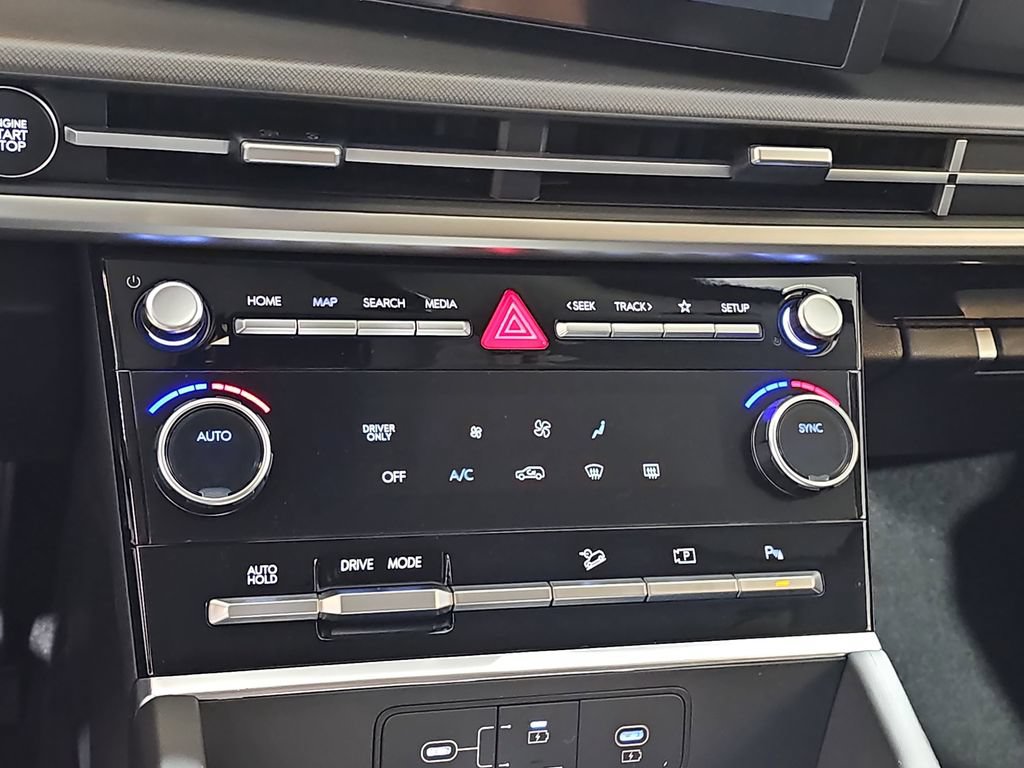 New 2026 Hyundai Santa Fe SE FWD image 24
