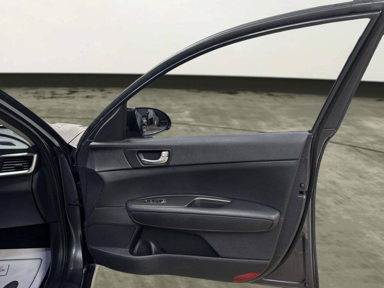 Used 2020 Kia Optima SE FWD image 20