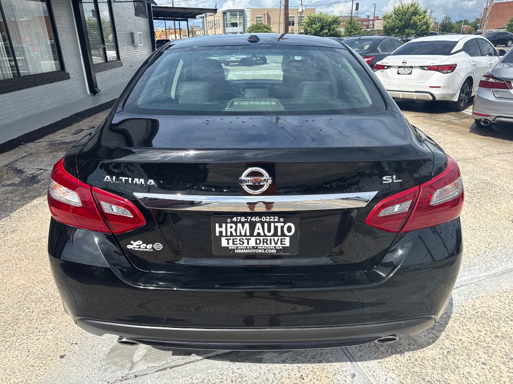 Used 2018 Nissan Altima 2.5 SL w/ 2.5 SL Technology Package FWD image 6