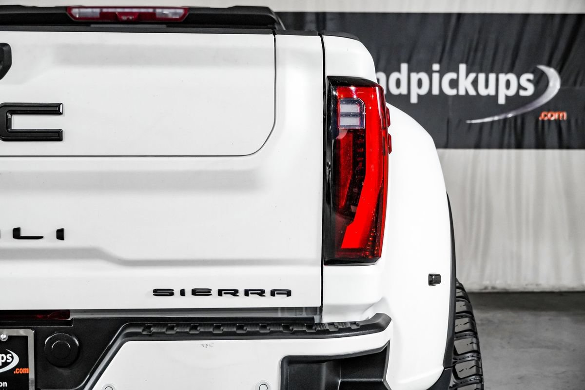 Used 2024 GMC Sierra 3500 Denali Ultimate AWD/4WD image 44