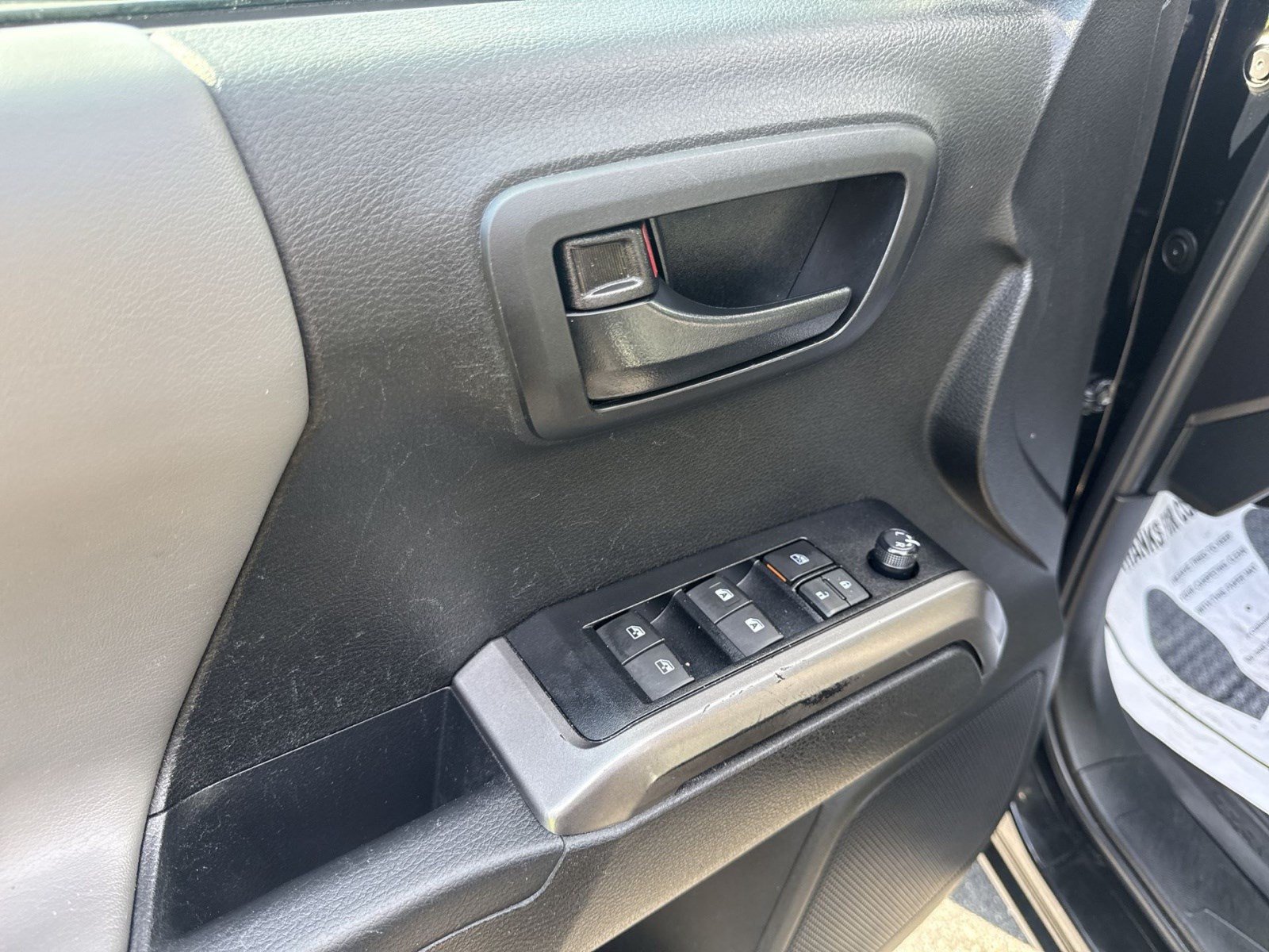 Used 2023 Toyota Tacoma SR5 RWD image 14