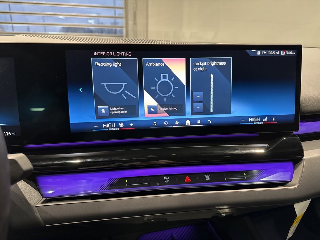 Used 2024 BMW i5 eDrive40i w/ Premium Package image 27