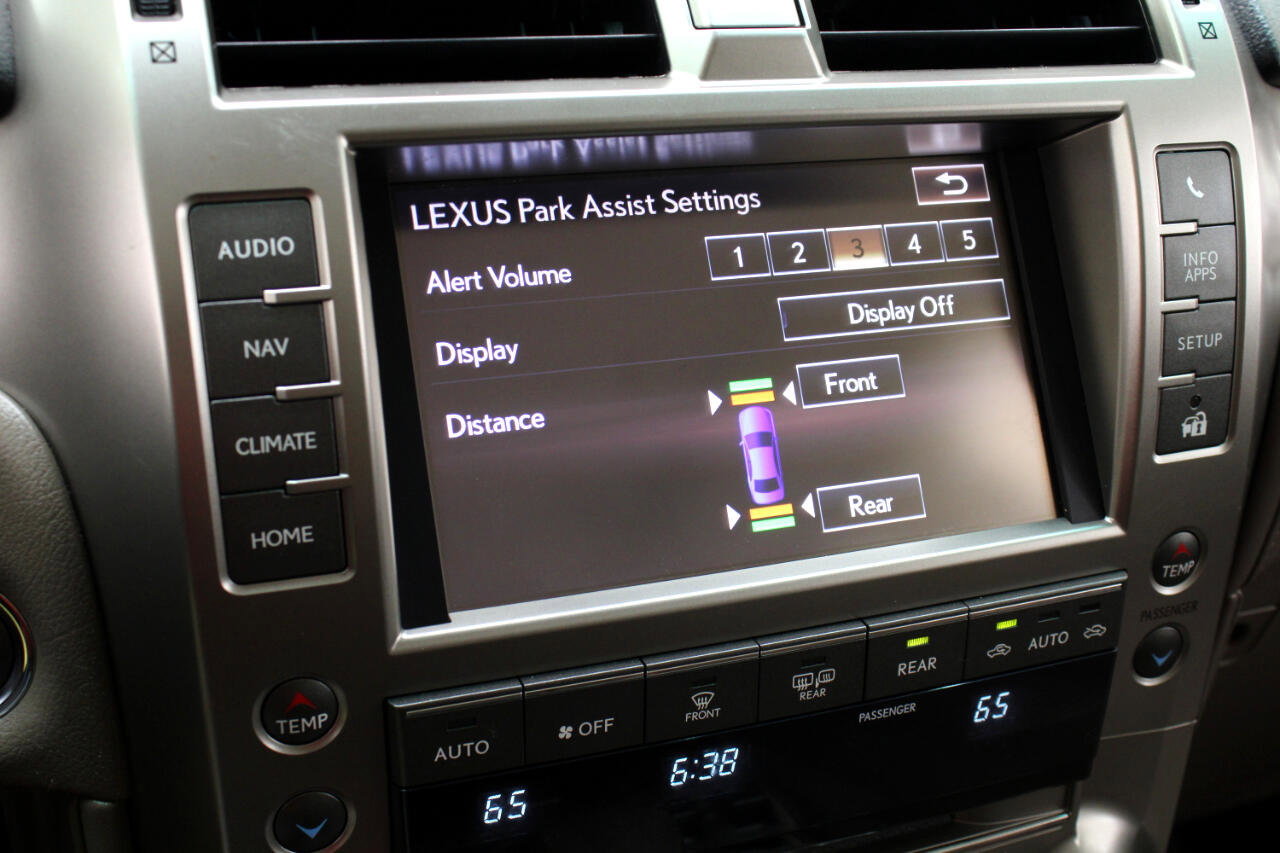 Used 2016 Lexus GX 460 w/ Premium Package image 63