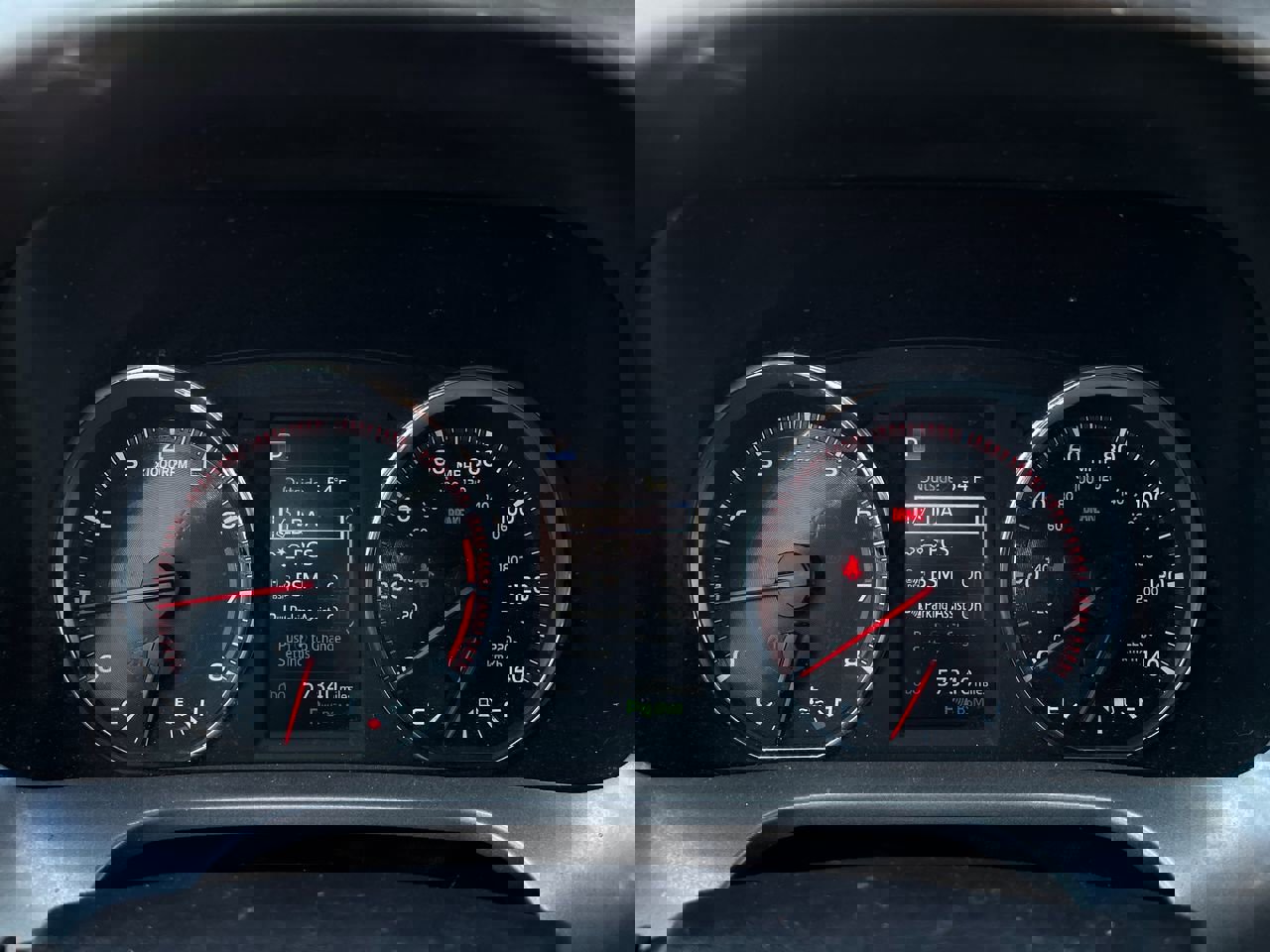 Used 2017 Toyota RAV4 SE image 44