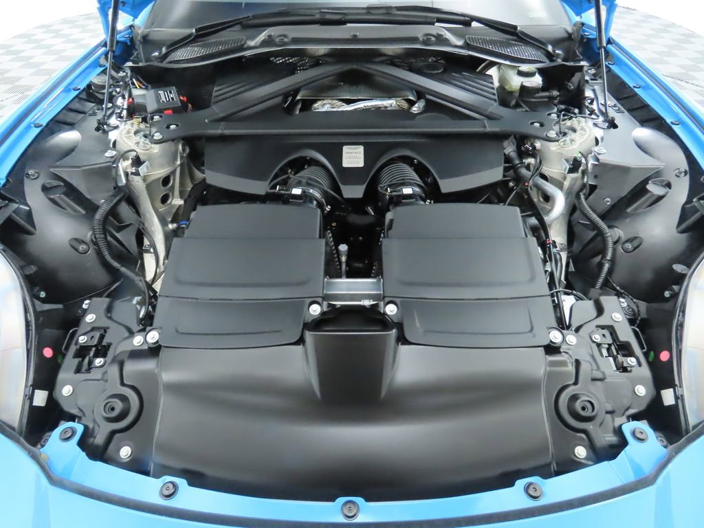 Used 2025 Aston Martin V8 Vantage Coupe image 25