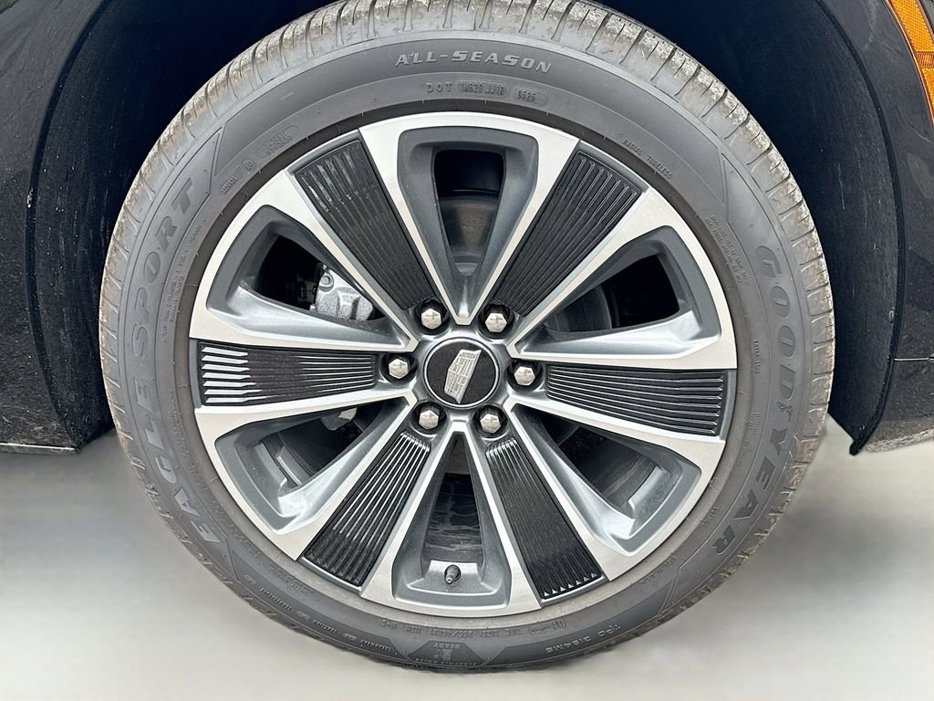 New 2026 Cadillac Vistiq Sport w/ LPO, Floor Liner Package image 33