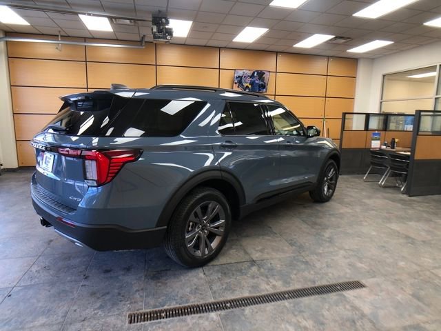 New 2026 Ford Explorer Active image 7