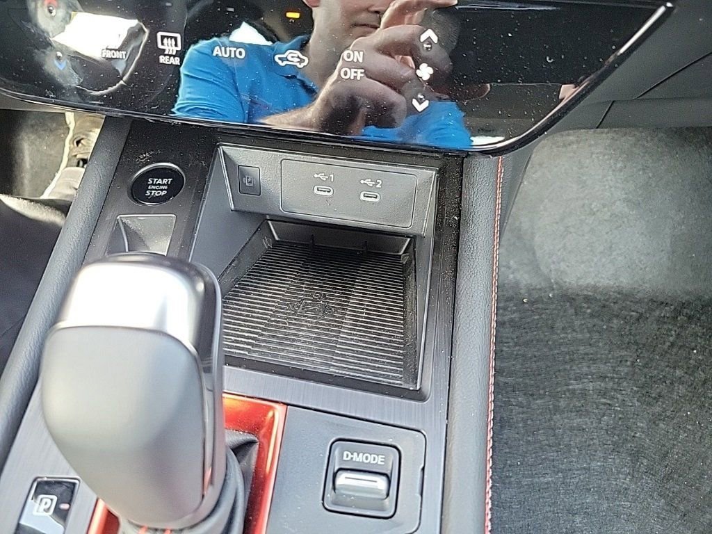 New 2026 Nissan Kicks SR w/ Cold Weather Package image 16