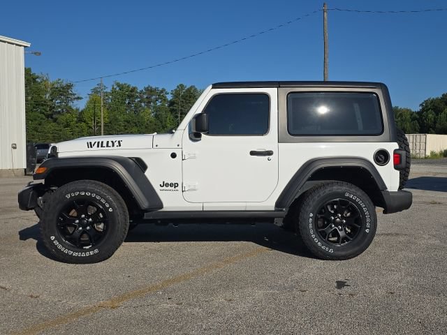 Used 2022 Jeep Wrangler Sport AWD/4WD image 2