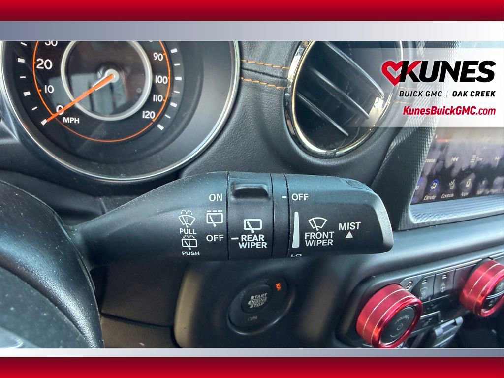 Used 2022 Jeep Wrangler Unlimited Sahara image 16