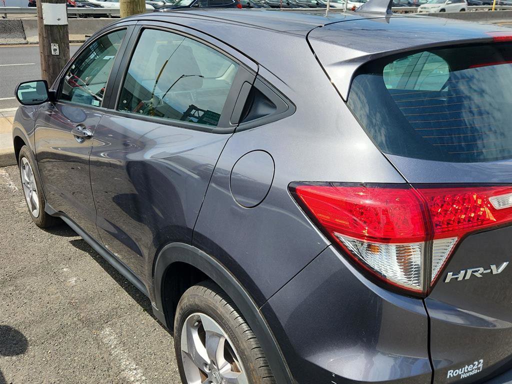 Used 2020 Honda HR-V LX image 4