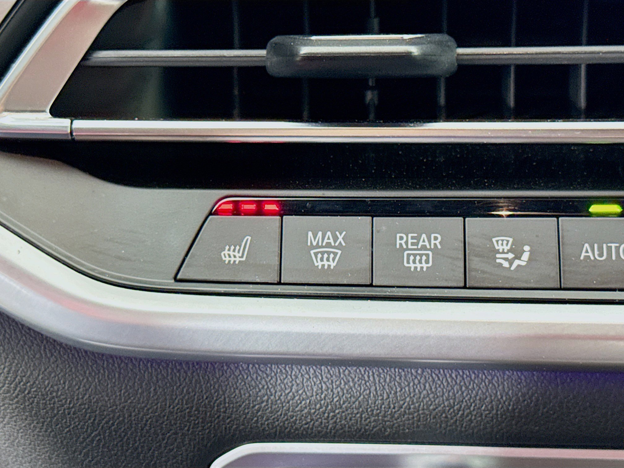 Used 2023 BMW X5 xDrive40i w/ Parking Assistance Package image 21