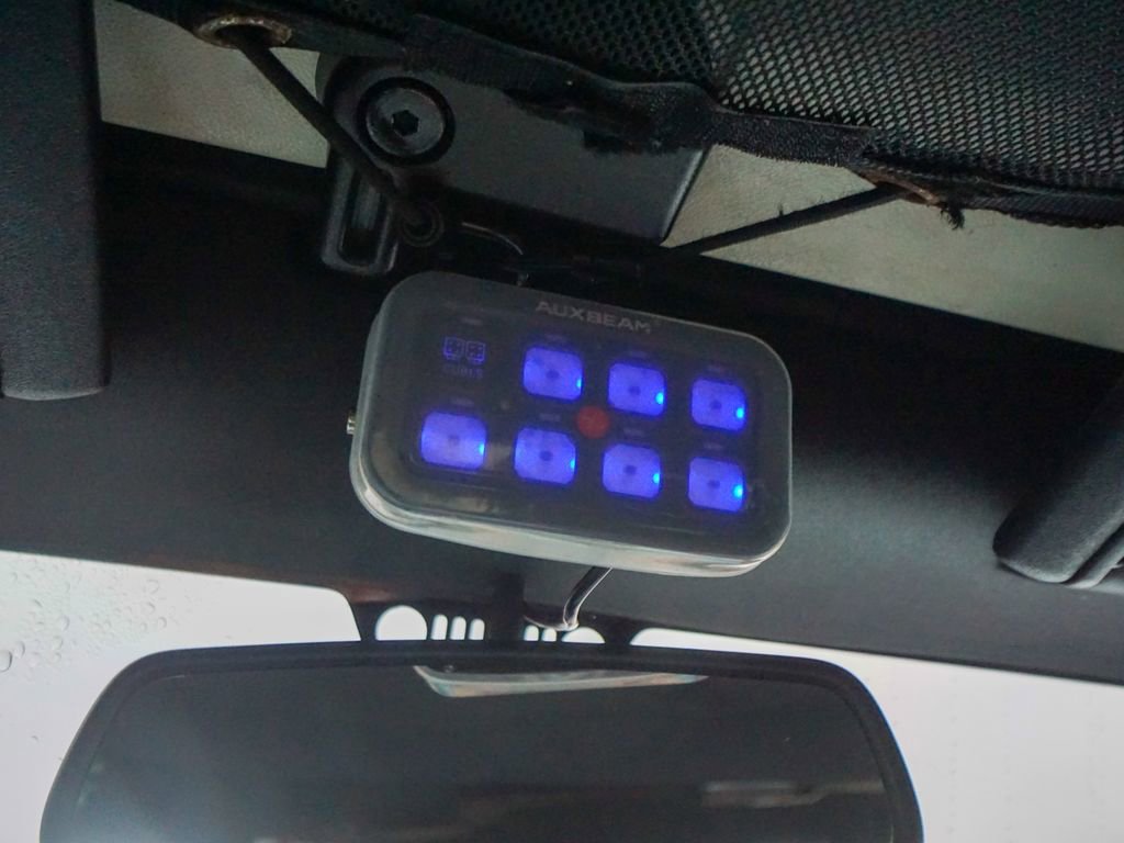 Used 2013 Jeep Wrangler Unlimited Rubicon image 24