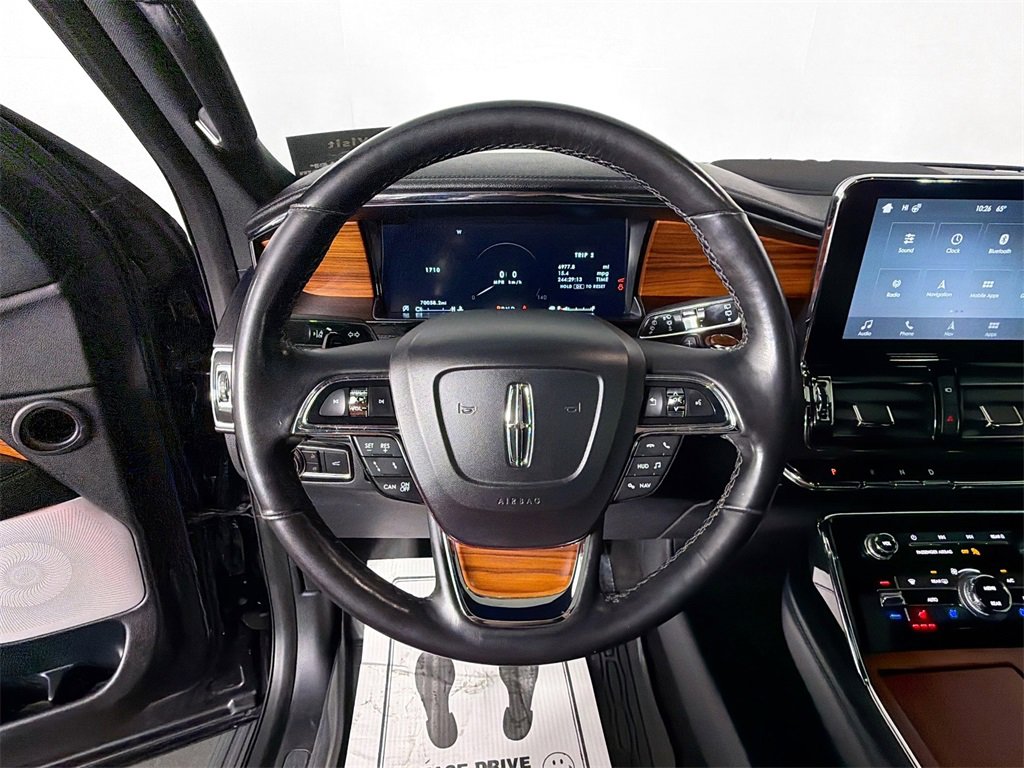 Used 2019 Lincoln Navigator L Reserve image 11