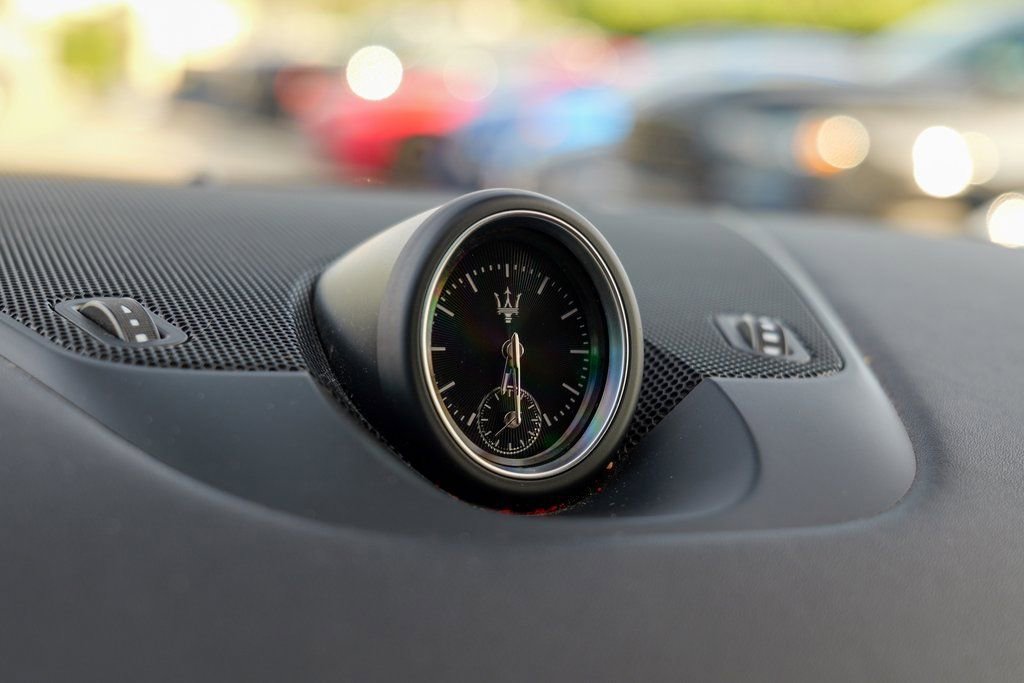 Used 2019 Maserati Levante Base image 54