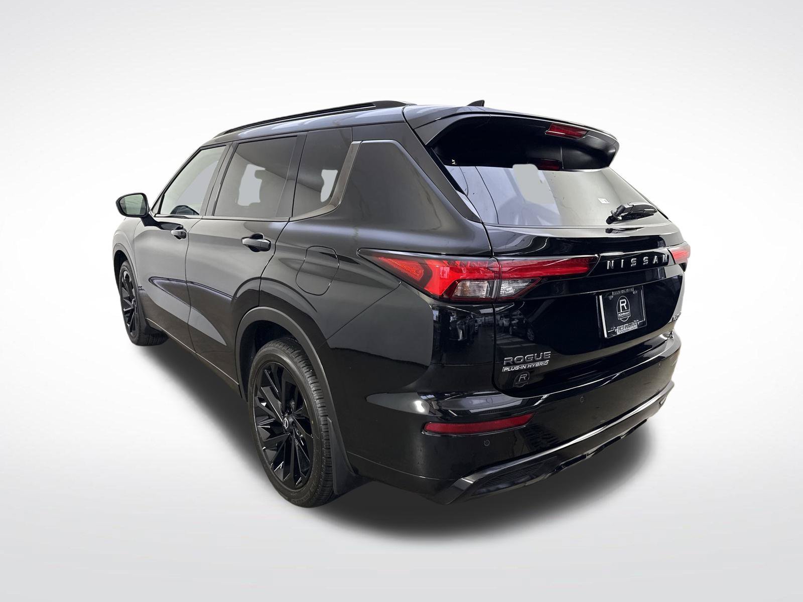 Certified 2026 Nissan Rogue Platinum w/ Family Package AWD/4WD image 33