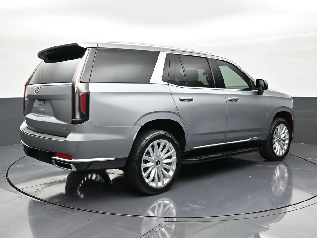 Certified 2024 Cadillac Escalade Luxury RWD image 5