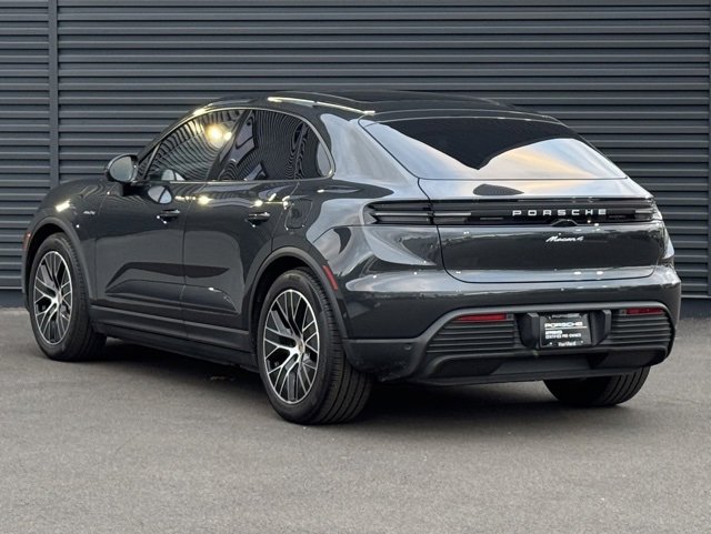 Certified 2025 Porsche Macan 4 Electric image 3