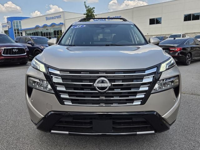 Used 2025 Nissan Rogue Platinum AWD/4WD image 3