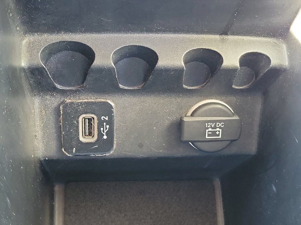 Used 2019 Jeep Cherokee Latitude w/ Popular Appearance Group FWD image 31
