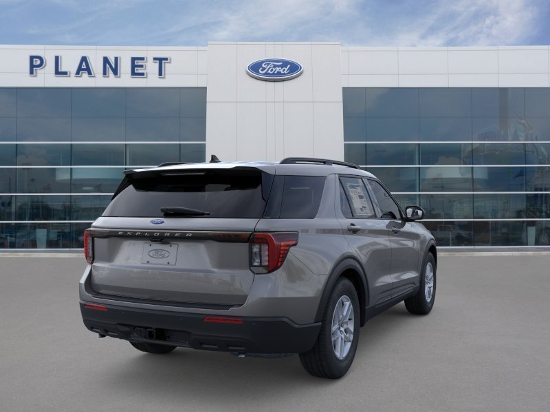 New 2026 Ford Explorer Active RWD image 9