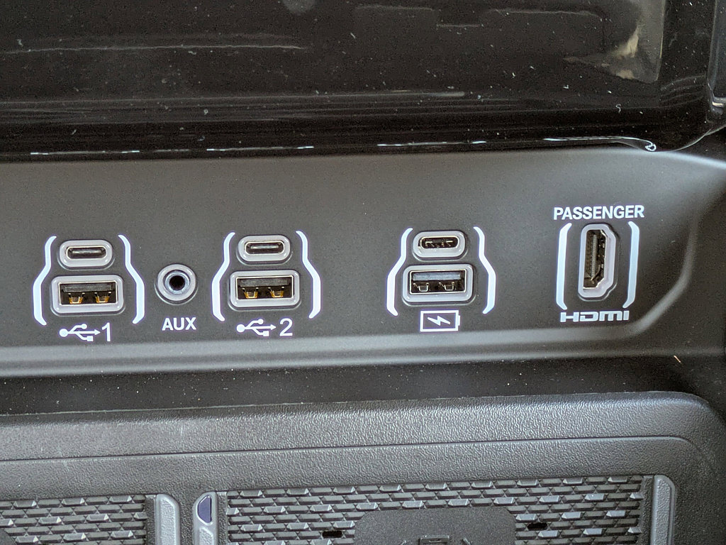 New 2026 RAM 3500 Limited AWD/4WD image 26
