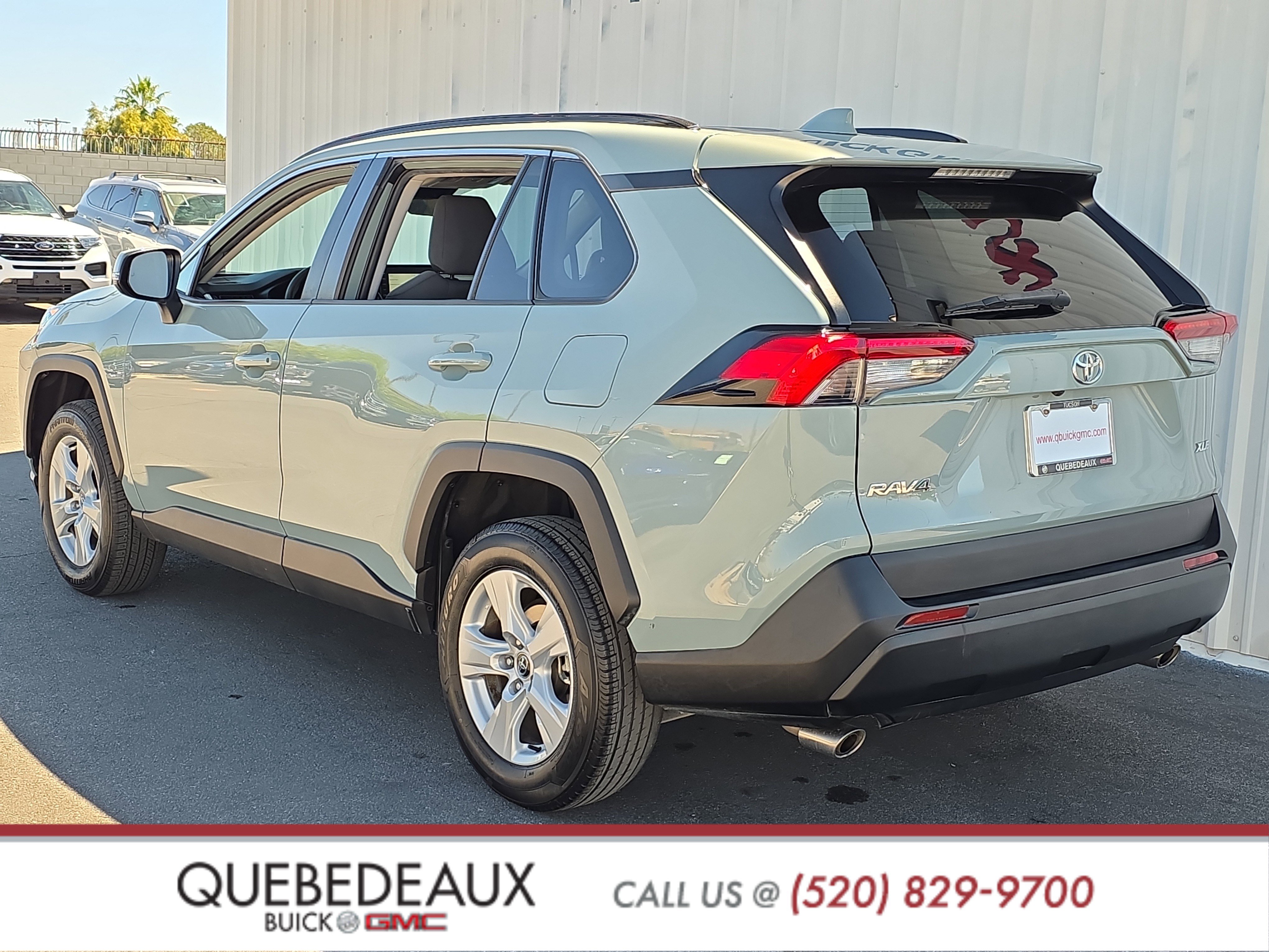 Used 2021 Toyota RAV4 XLE image 5