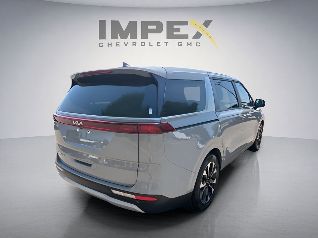 Used 2022 Kia Carnival EX FWD image 5