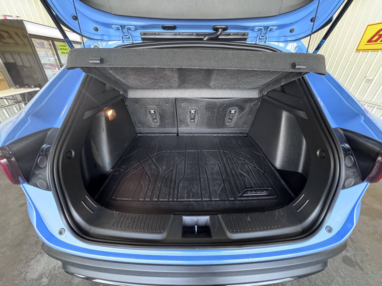 Used 2024 Chevrolet Trax RS w/ Driver Confidence Package image 32