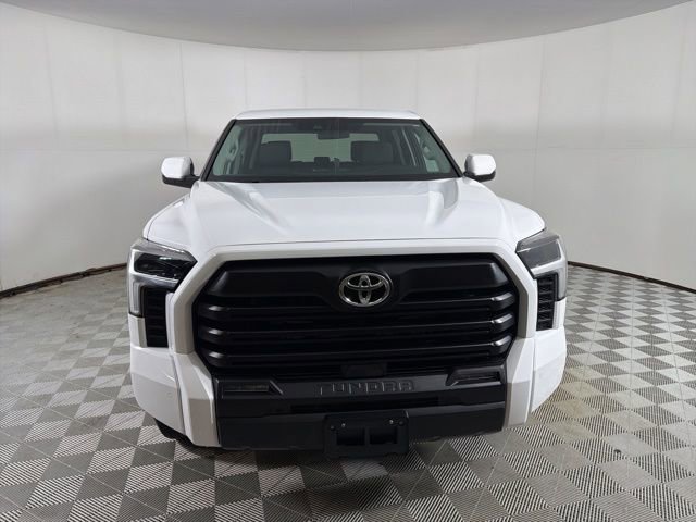 Used 2024 Toyota Tundra SR5 w/ SR5 Convenience Package AWD/4WD image 7