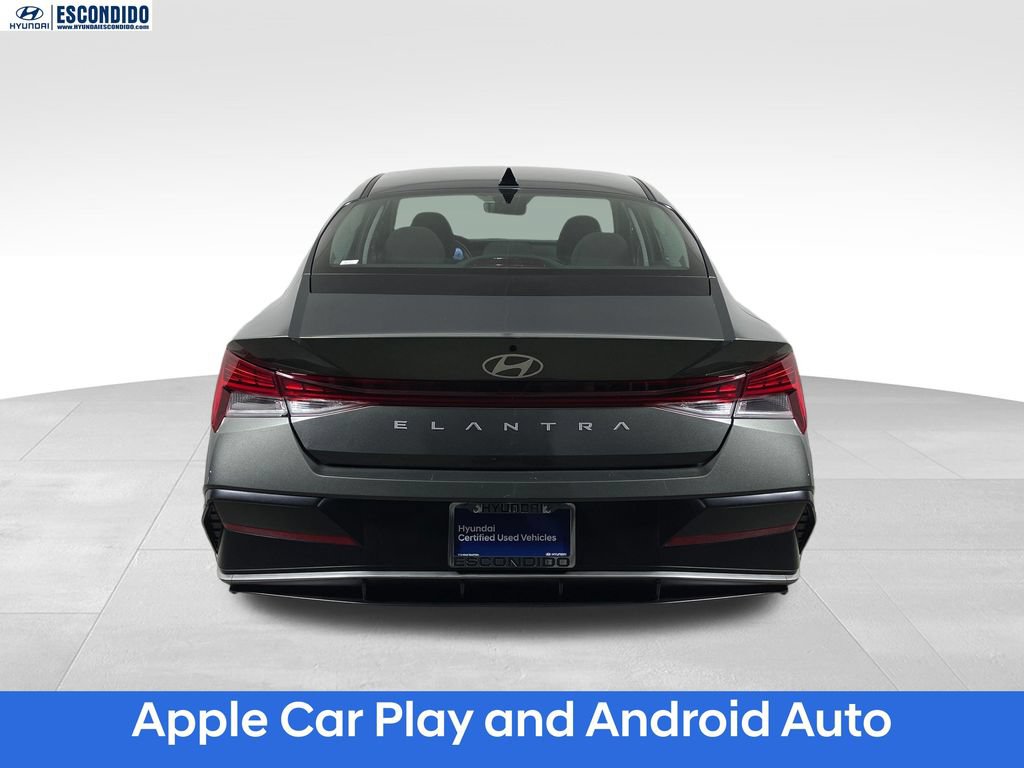 Certified 2025 Hyundai Elantra SEL FWD image 4