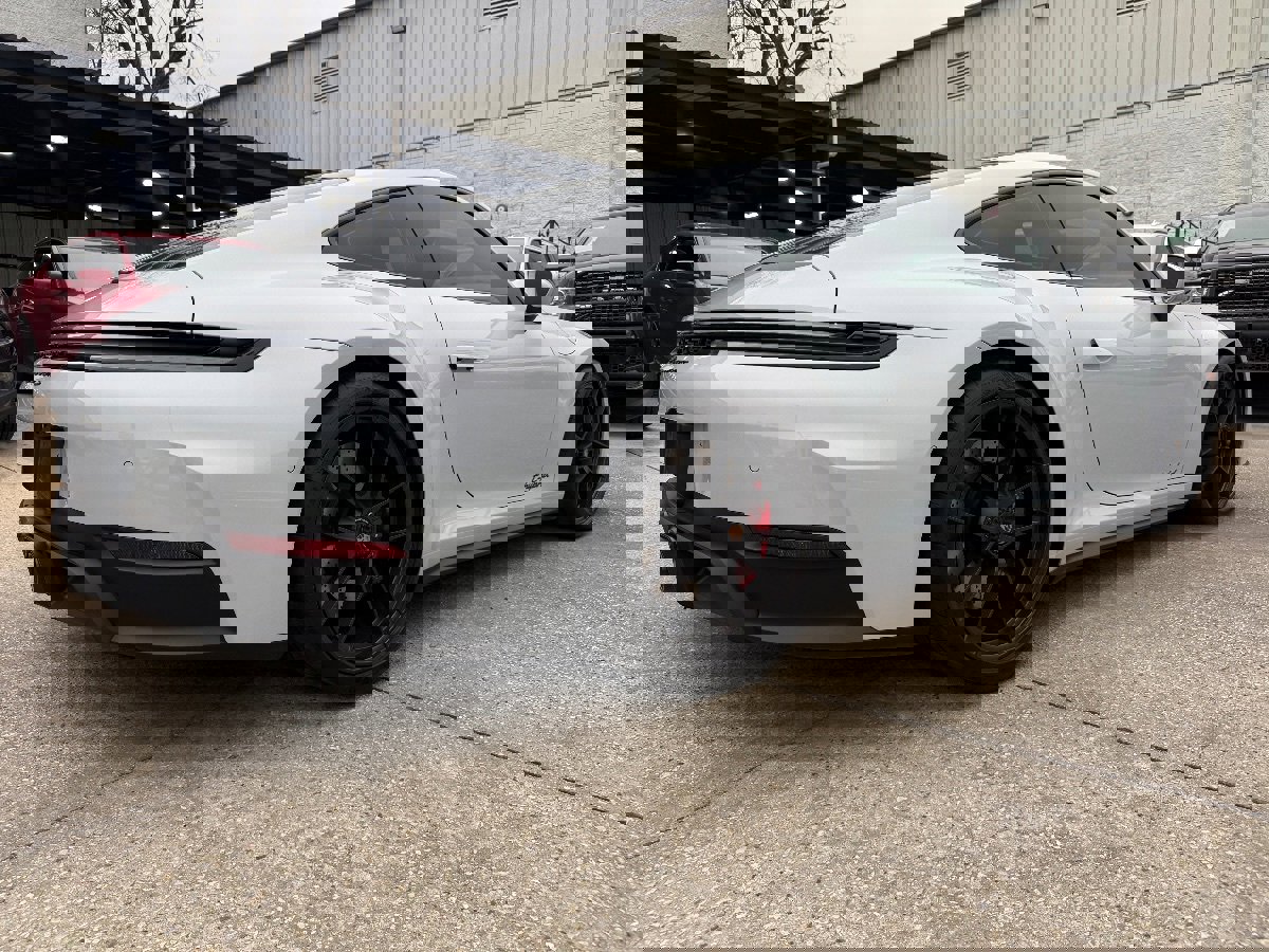 Used 2025 Porsche 911 Carrera 4 GTS image 4