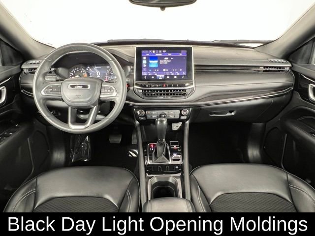 Used 2023 Jeep Compass Altitude image 14