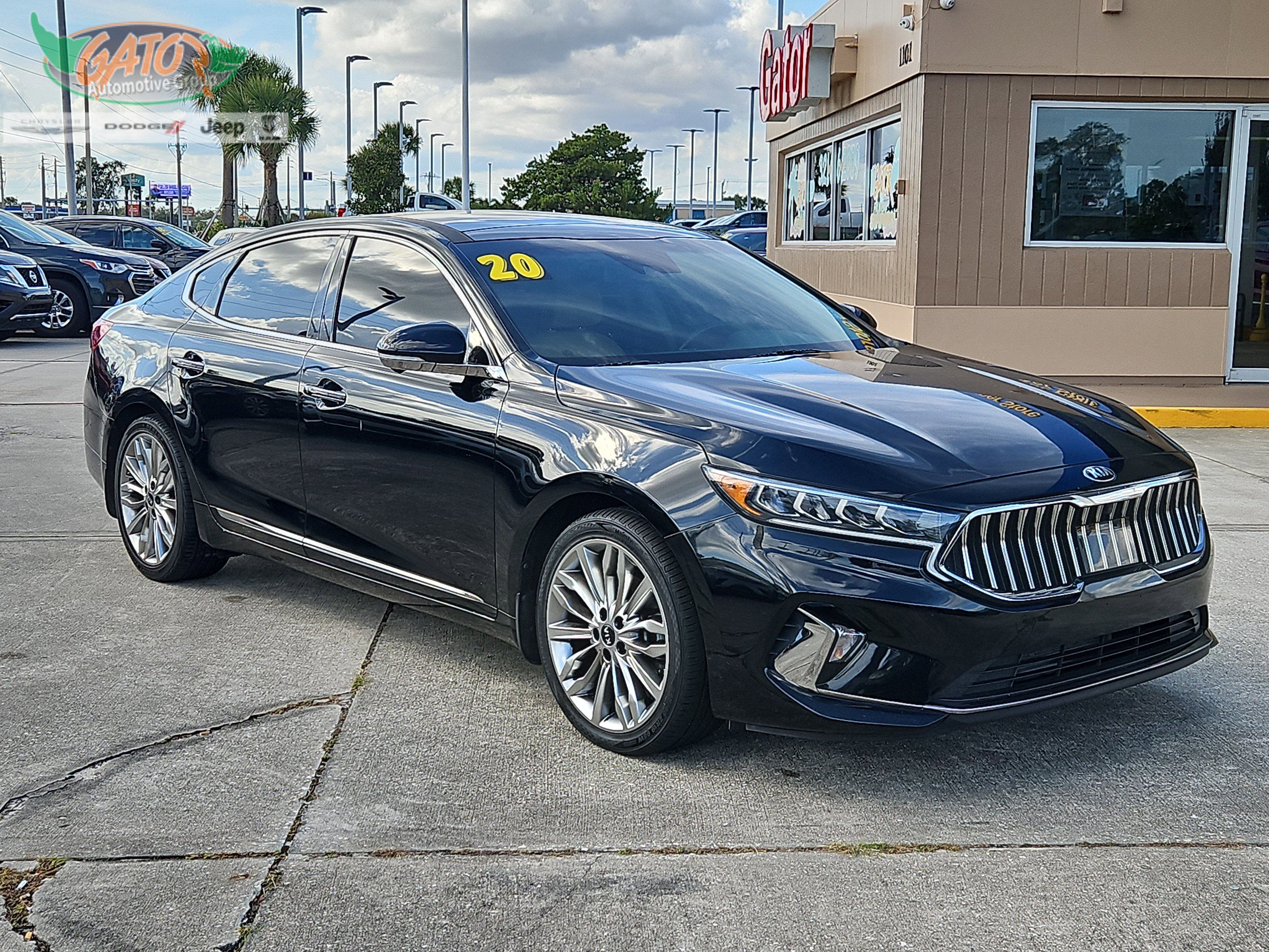 Used 2020 Kia Cadenza Limited image 1