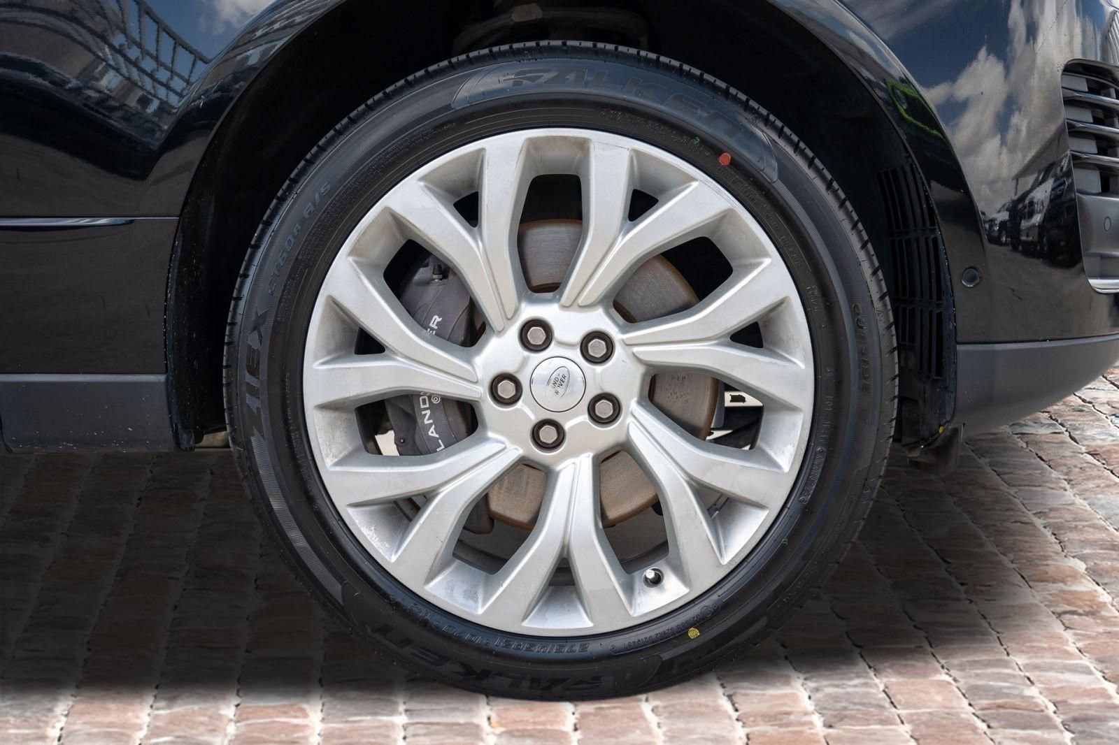 Used 2022 Land Rover Range Rover Westminster Edition image 38