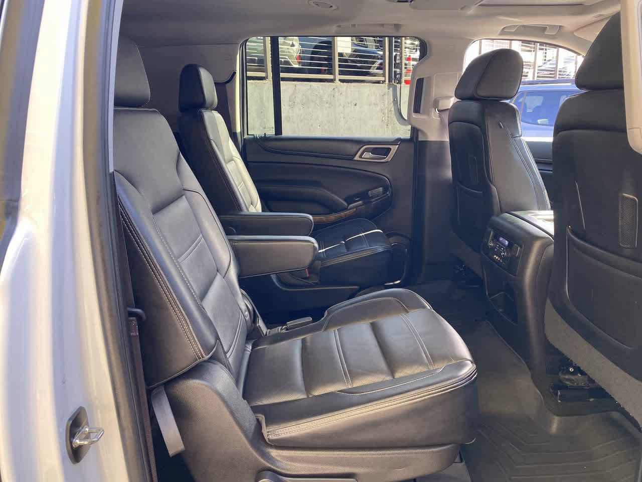 Used 2016 GMC Yukon XL Denali w/ Open Road Package AWD/4WD image 17